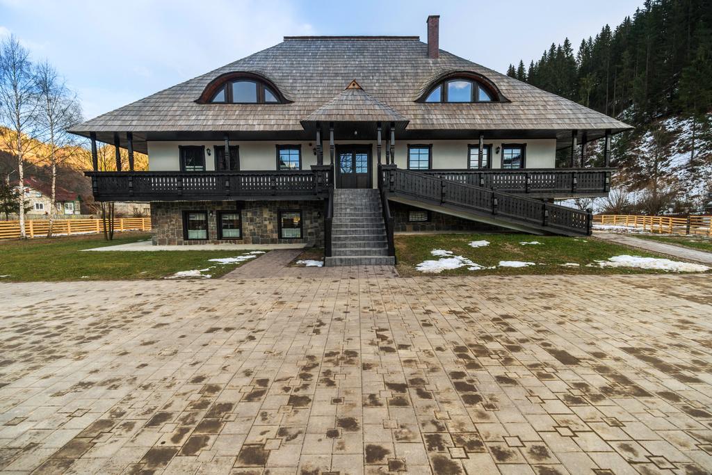 Pensiunea La Moara Fundu Moldovei Exterior foto