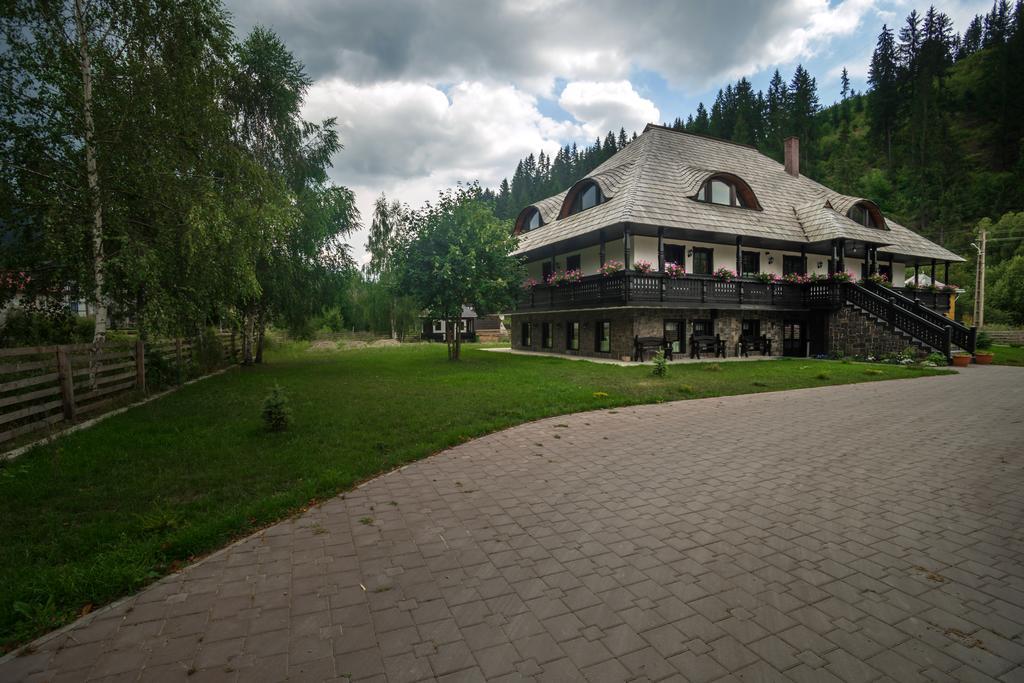 Pensiunea La Moara Fundu Moldovei Exterior foto