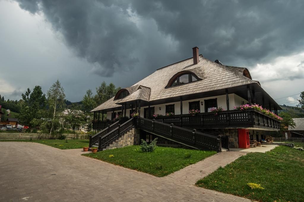 Pensiunea La Moara Fundu Moldovei Exterior foto